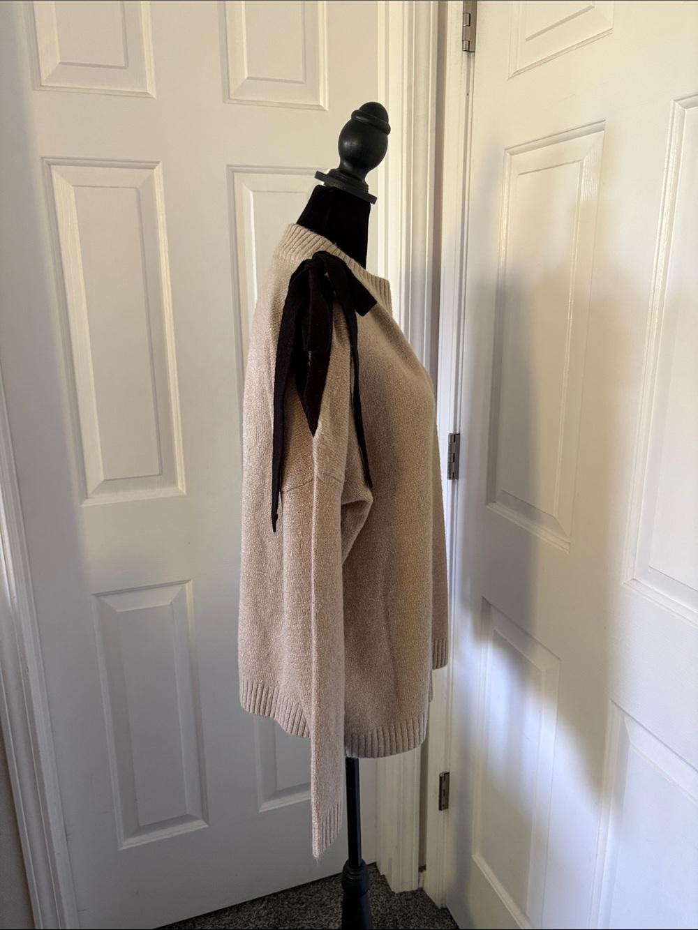 Lumiere’s Beige Cold-Shoulder Knit Sweater with Black Tie Details - Picture 5 of 13